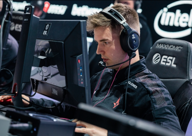 亚曾先租后 亚曾先租后