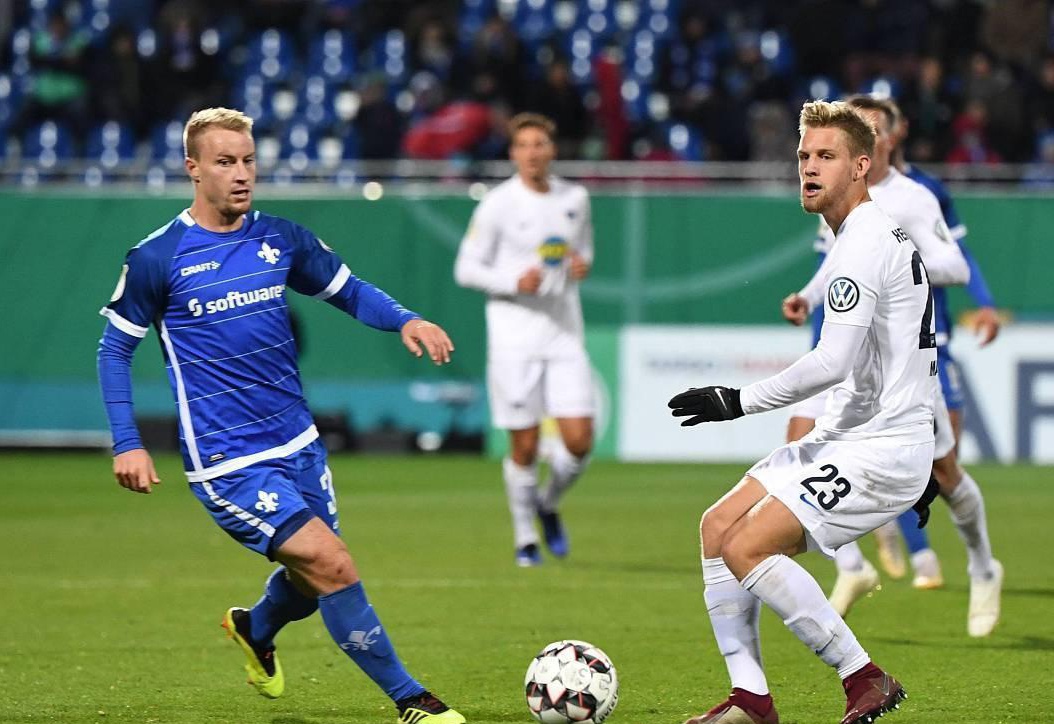 更是足球文 更是足球文